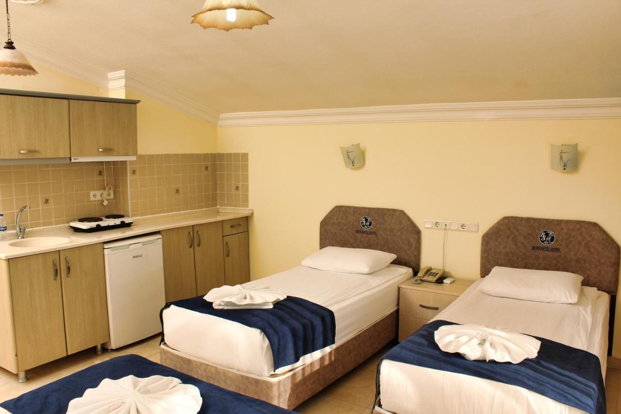 Berrak Su Hotel Antalya Extérieur photo