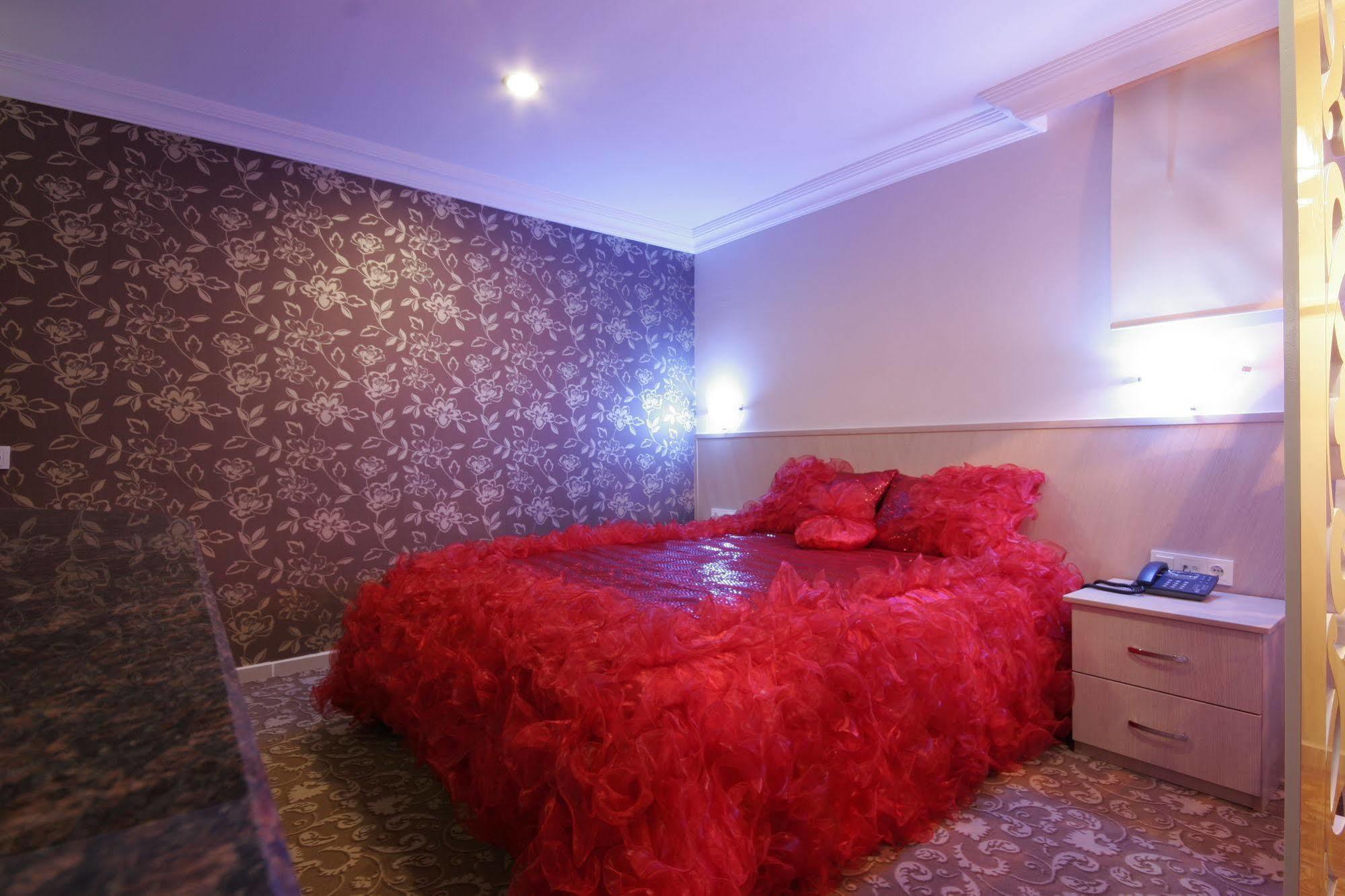 Berrak Su Hotel Antalya Extérieur photo